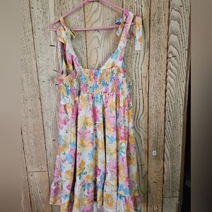 Bright colored floral dress size 3X